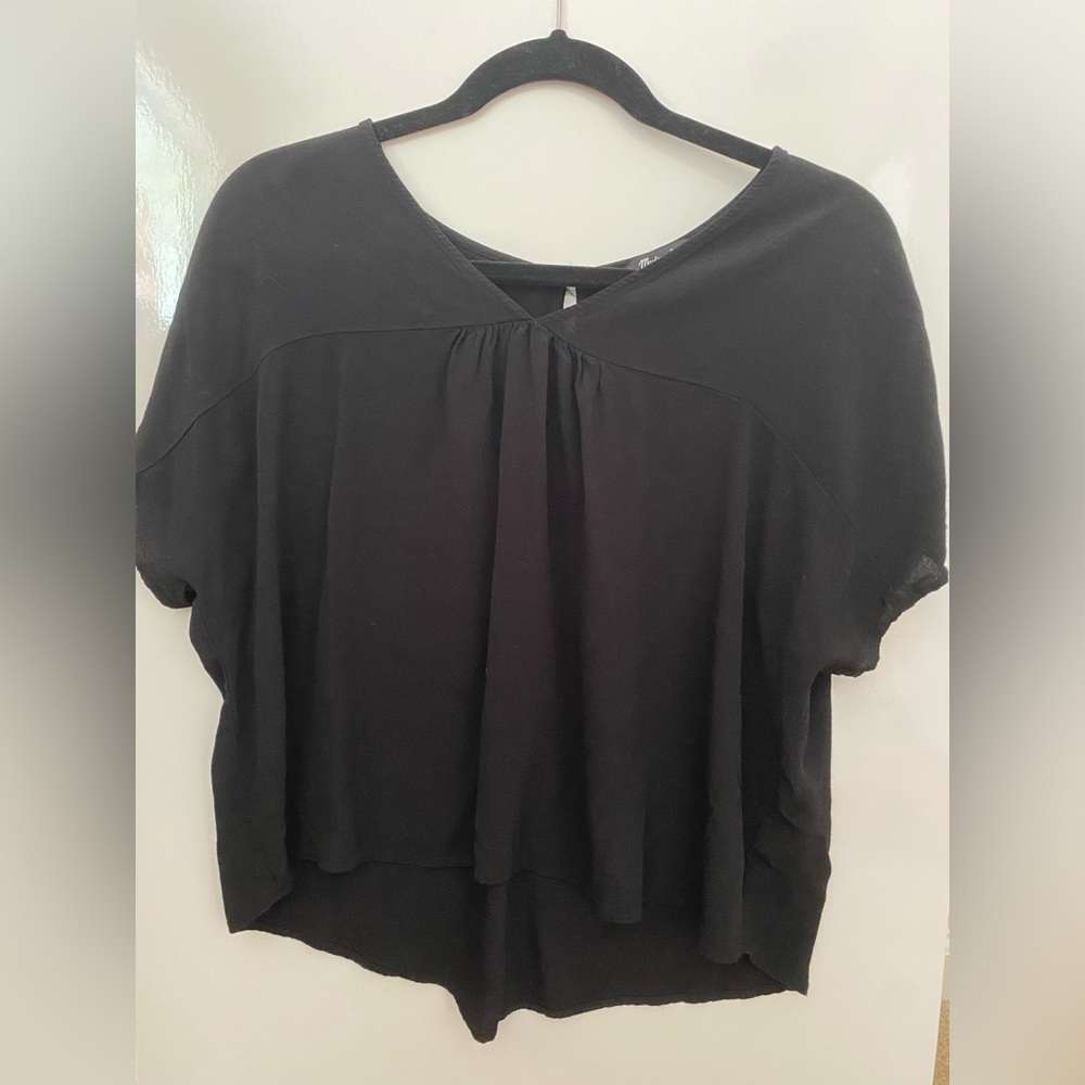Madewell black v-neck blouse. Size large (fits like a medium).